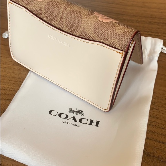 NEW Coach Pink Floral Card Wallet - Picture 6 of 6